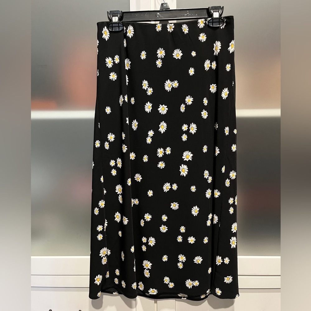 Sanctuary Black Daisy print Midi Skirt